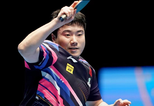 首局逆转定基调！林诗栋4-0完胜梁靖崑 晋级WTT总决赛男单八强