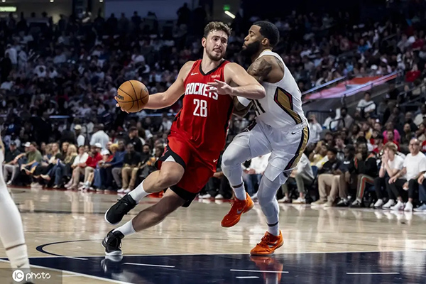 NBA季前赛综述:火箭<a href=/lanqiu/suoyou/spurs/ target=_blank class=infotextkey>马刺</a><a href=/lanqiu/suoyou/magic/ target=_blank class=infotextkey>魔术</a>领跑 新趋势与球队百态